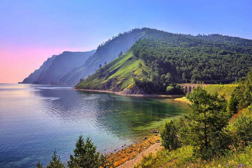 Преимущества отдыха на Байкале летом