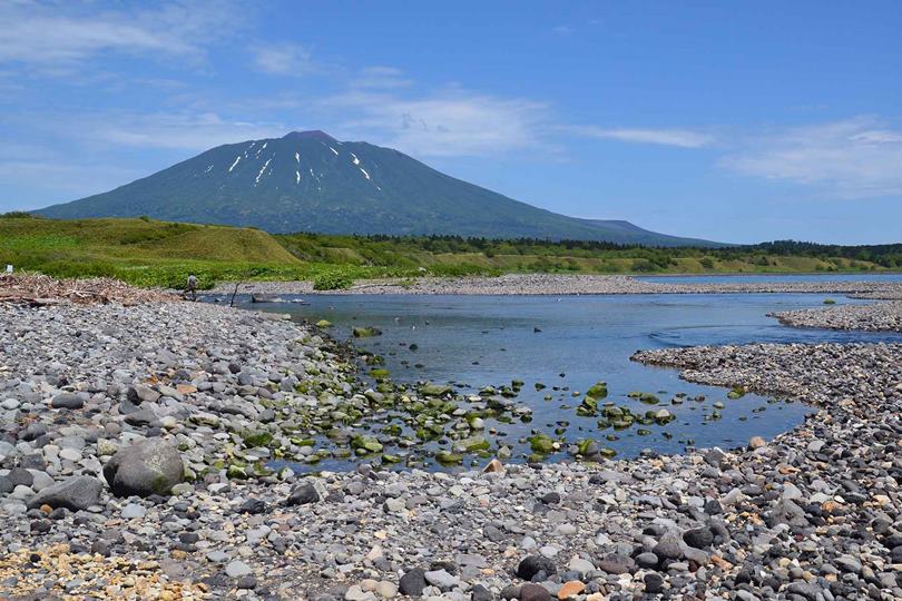 Географические особенности Курильского озера на Камчатке