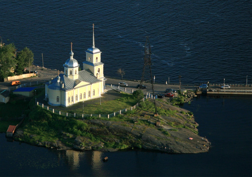 Церковь во имя Сретения Господня.