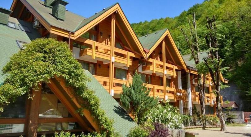 Stellar Collection Chalet