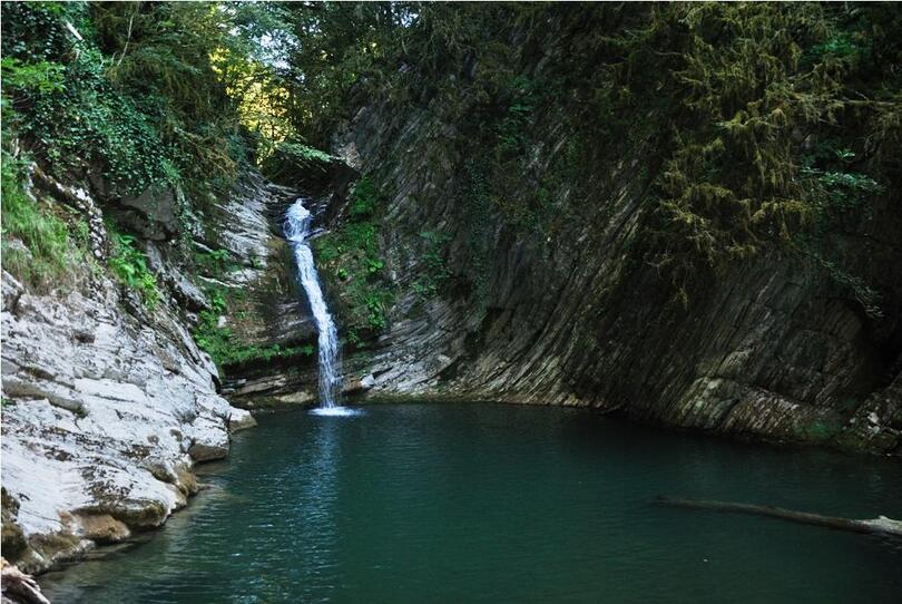 Самшитовый водопад